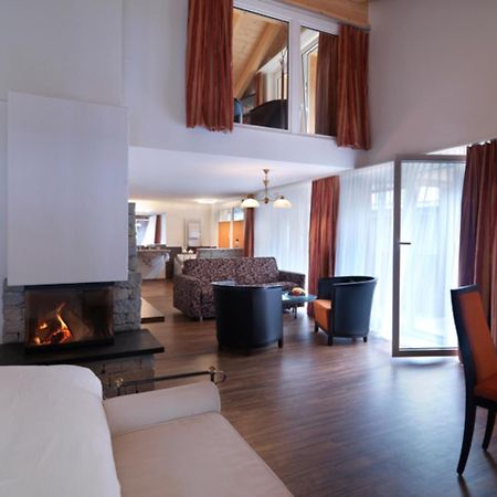 Wellnesshotel Schweizerhof Saas-Fee Phòng bức ảnh