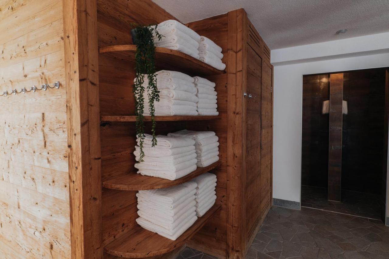 Wellnesshotel Schweizerhof Saas-Fee Ngoại thất bức ảnh