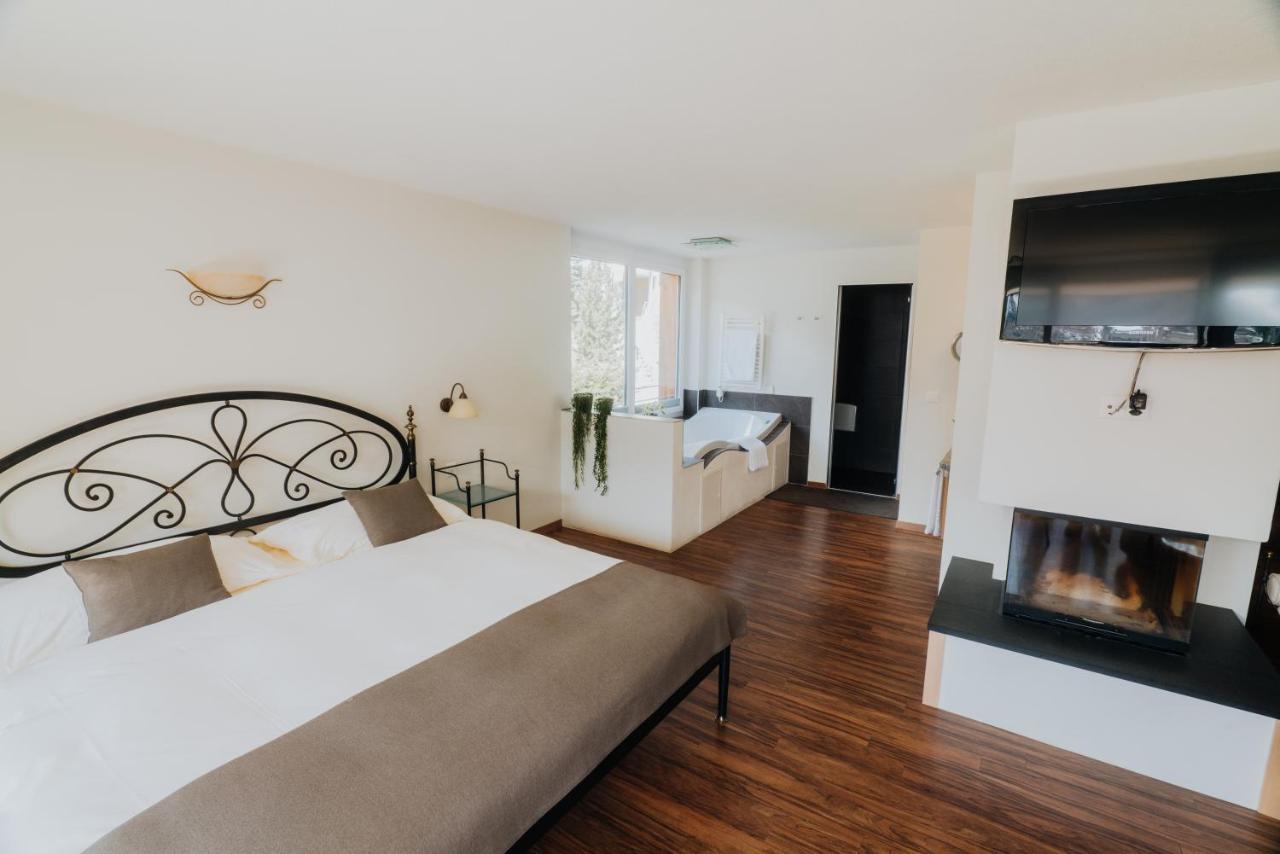 Wellnesshotel Schweizerhof Saas-Fee Ngoại thất bức ảnh