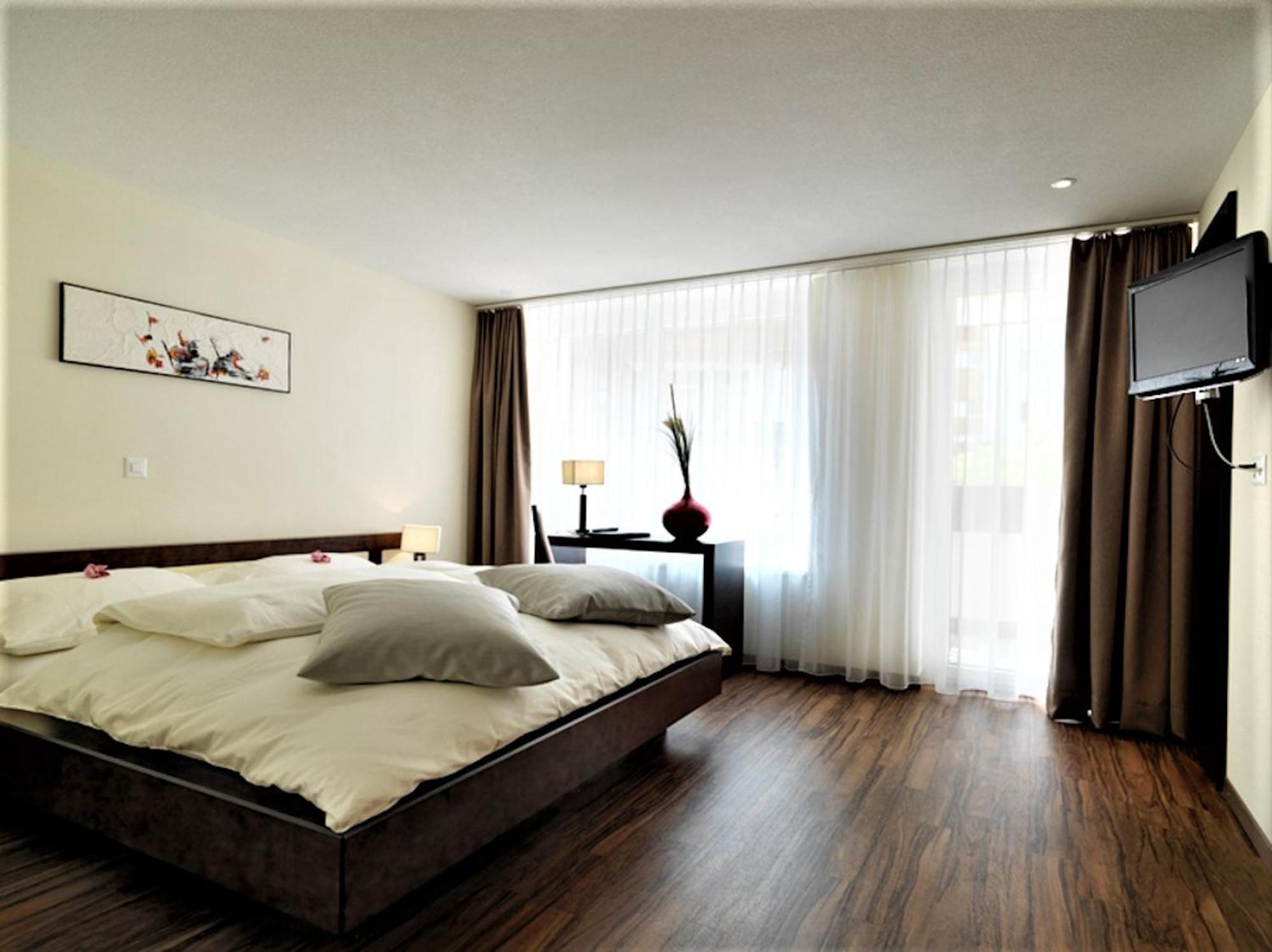 Wellnesshotel Schweizerhof Saas-Fee Phòng bức ảnh